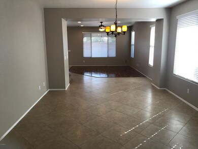 05LivingDining