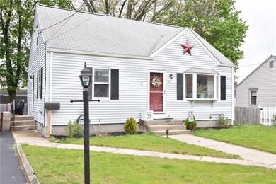 61 Greenpost Ln, Warwick, RI 02889 - photo 2