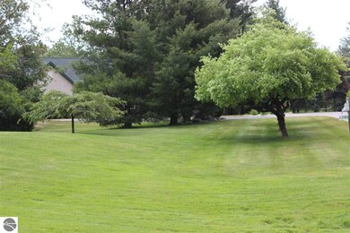 2328 Birchcrest Dr, West Branch, MI 48661 - photo 3