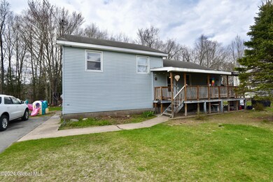 13 White St, Corinth, NY 12822 - photo 2