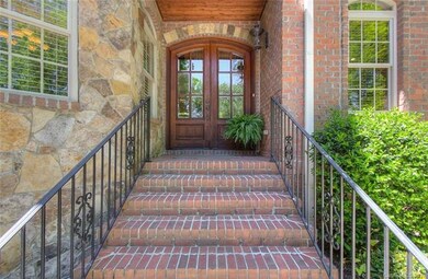 Welcoming covered front porch!