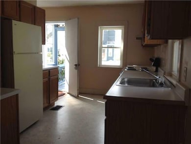 493 St John St, Portland, ME 04102 - photo 4