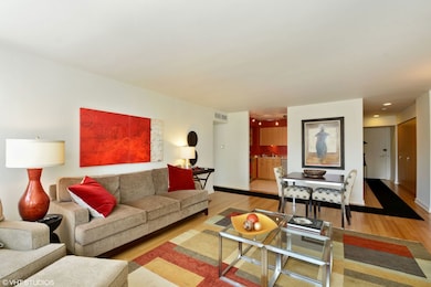 Plaza on Dewitt unit 2603, Chicago, IL 60611 - photo 6