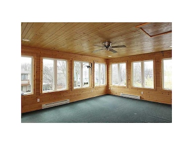 4-Seasons Porch/Room.