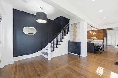 22 Spring St, Everett, MA 02149 - photo 4