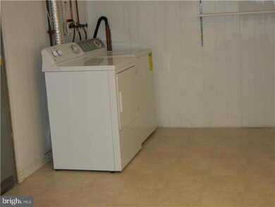 2005 Yorktown S, Norristown, PA 19403 - photo 6