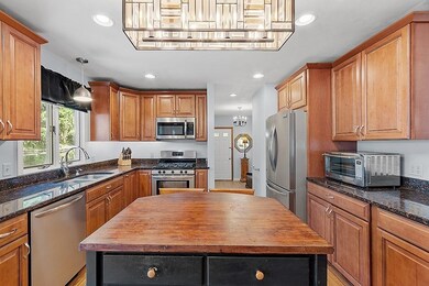 556 Wheelwright Rd, Barre, MA 01005 - photo 4