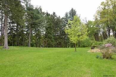 106 Simmons Rd, Glenmont, NY 12077 - photo 4