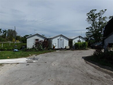 16870 SW 232nd St, Miami, FL 33170 - photo 7