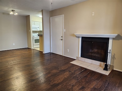 Livingroom has a fireplace