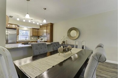 7139 Singapore Rd, Jacksonville, FL 32216 - photo 7