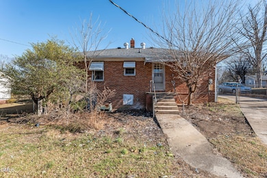 1307 Fairview St, Greensboro, NC 27405 - photo 2