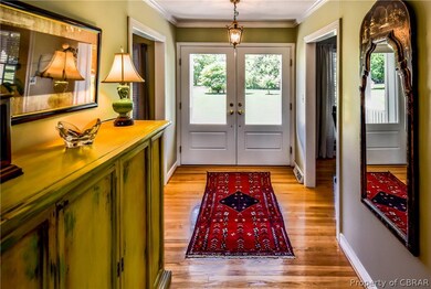 Front Entry/Foyer