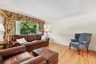 186 Berkeley Ave, Lowell, MA 01852 - photo 4