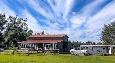 260 Our Town Rd, Wewahitchka, FL 32465 - photo 2