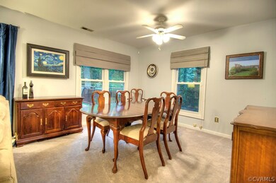 Lovely dining area with plenty of natural light!