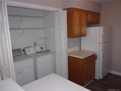 KITCHEN/LAUNDRY CLOSET
