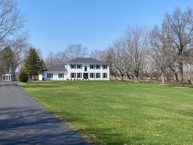 12 Crestview Ln, Lake Barrington, IL 60010 - photo 5