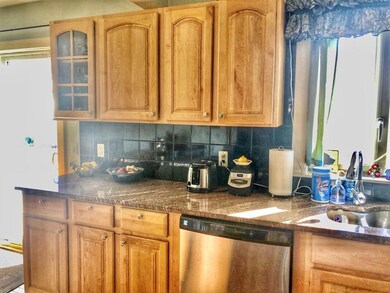 6 Barker St, Danvers, MA 01923 - photo 6