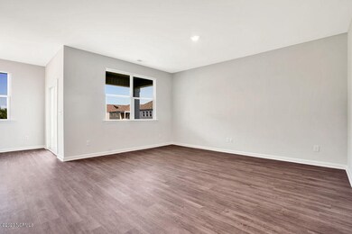 9610LargeOakCourt-05