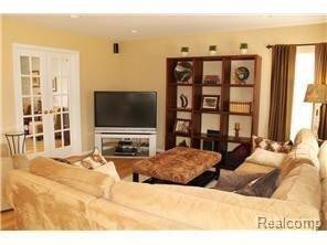 3706 Noble Dr unit 100, Dexter, MI 48130 - photo 6