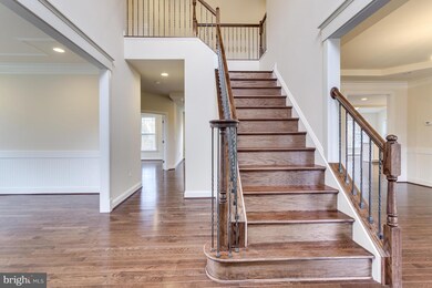 608 Old Courthouse Rd NE, Vienna, VA 22180 - photo 5