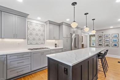 2063 Westover Rd, Columbus, OH 43221 - photo 4