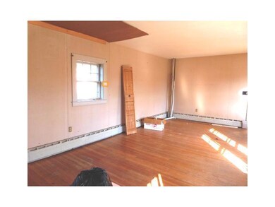 Studio/Study/Office.
