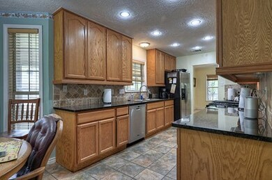 31202 Edgewater Dr, Magnolia, TX 77354 - photo 6