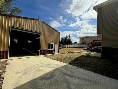 d8087ac2-f26c-47c0-854f-85c0705a0ffb (1)