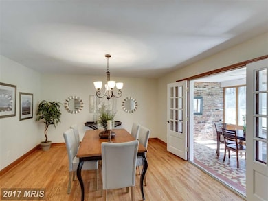 6678 Van Winkle Dr, Falls Church, VA 22044 - photo 7