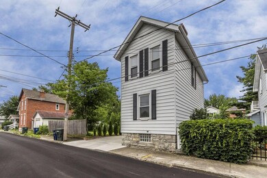 401 Zimpfer St 04