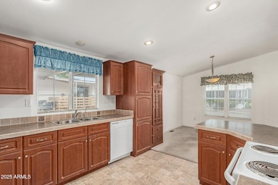 201 S Greenfield Rd unit 17, Mesa, AZ 85206 - photo 3