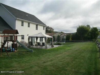 54 Makara Dr, Drums, PA 18222 - photo 6