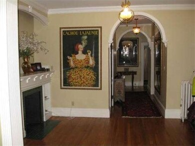 36 Kilsyth Rd unit 3, Brookline, MA 02445 - photo 2