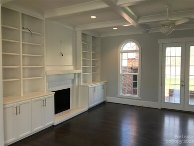 DIGITAL IMAGE SIMILAR