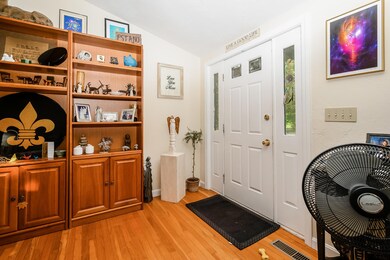 002-photo--8475437