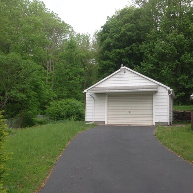 8 Peach St, Harveys Lake, PA 18618 - photo 2