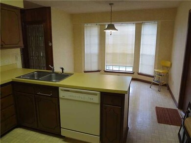 Breakfast Room.
