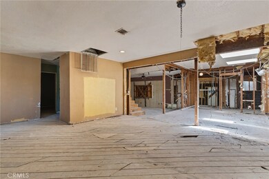 19448 Kittridge St, Reseda, CA 91335 - photo 7