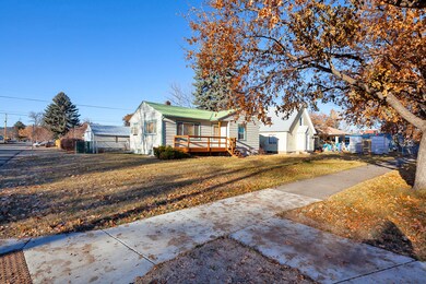Nice Corner Lot