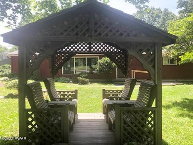 216 Sarah St, Milford, PA 18337 - photo 3