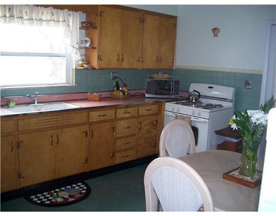 Kitchen. Large adorable kitchen with plenty of roo