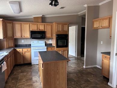 605 Haughton Trace Ct, Haughton, LA 71037 - photo 5