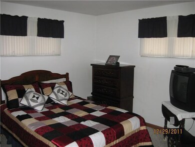 881 Inwood Place, Columbus, OH 43224 - photo 4