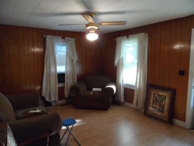 2210 Midway St, Johnson City, TN 37601 - photo 3