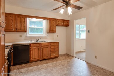 005-3411 Christine Dr Lansing -Medium