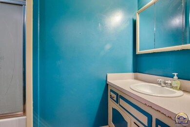 625 Fowler St, Maple Hill, KS 66507 - photo 4