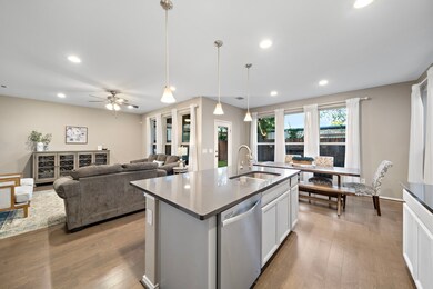 8914 Live Oak Grove Ln, Houston, TX 77080 - photo 4