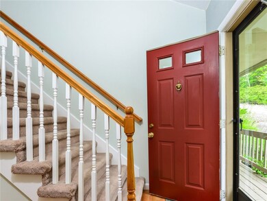 805 Pinewood Dr, Smithfield, RI 02917 - photo 3